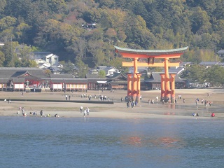 春なのに、安芸の宮島^^広島の旅